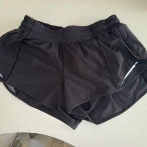 Black lululemon hotty hot shorts